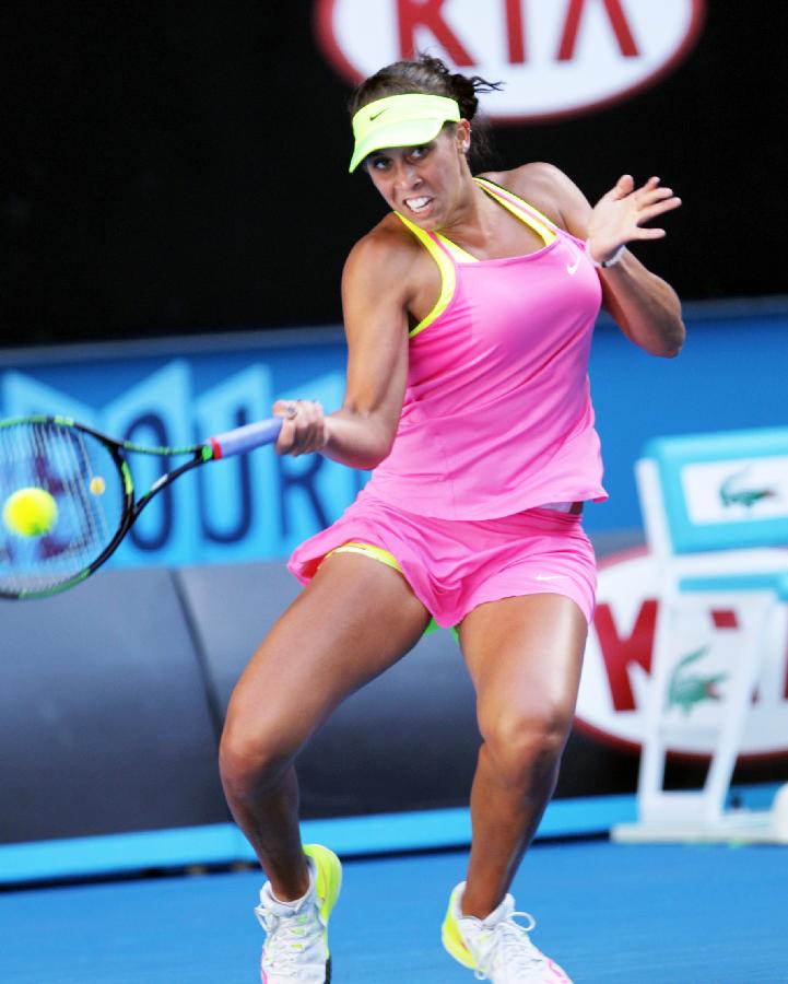 他在低位背 他在低位背