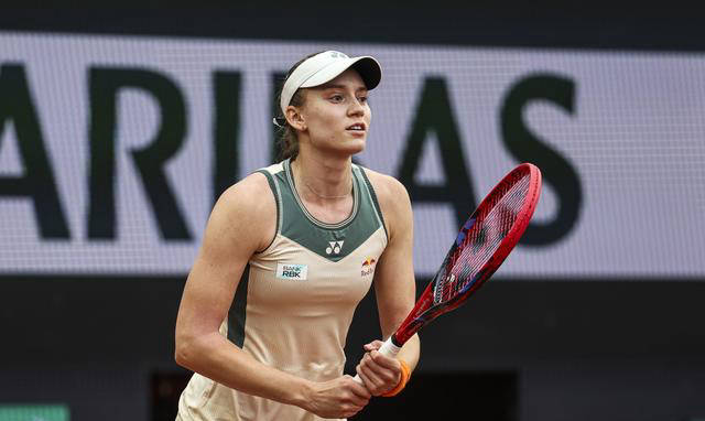 日的热闹氛 日的热闹氛