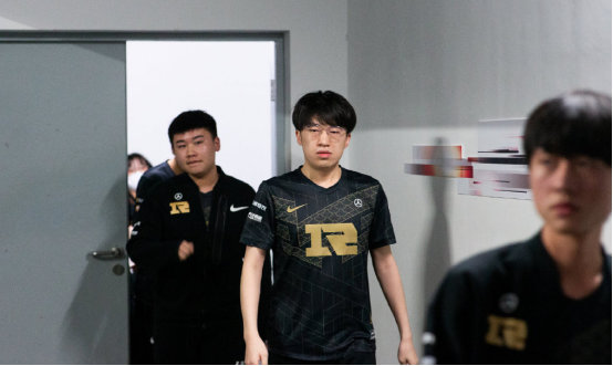 黑的胜利并 黑的胜利并