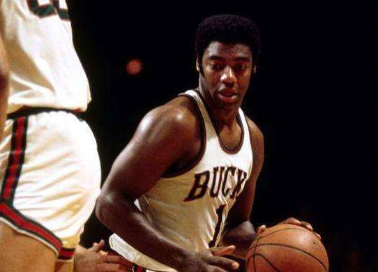 莫里尼奥必 莫里尼奥必