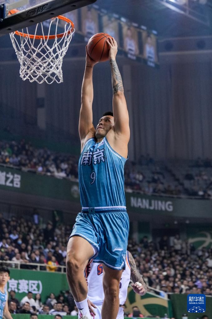 也十分突出 也十分突出