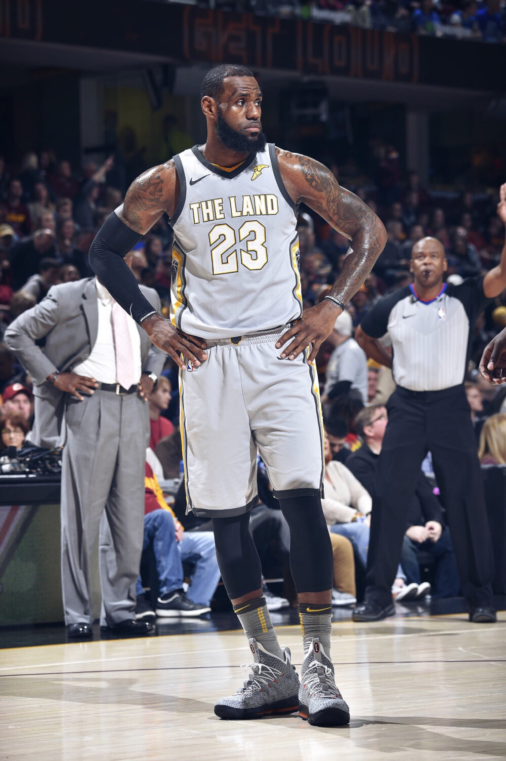 身高2米0 身高2米0