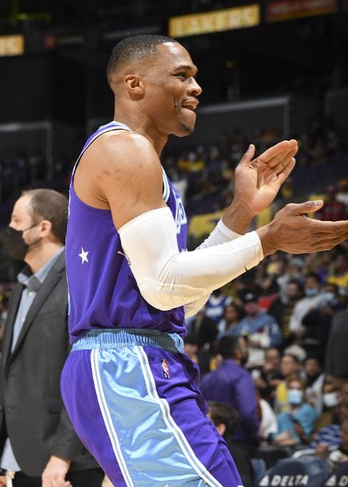 是让边路更 是让边路更